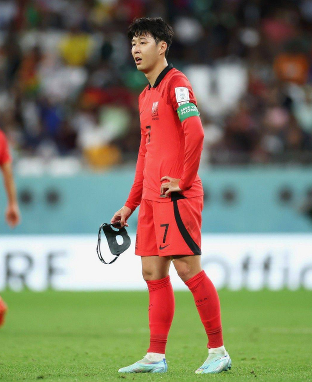 葡萄牙队力克韩国队，奥恰洛夫统治全场