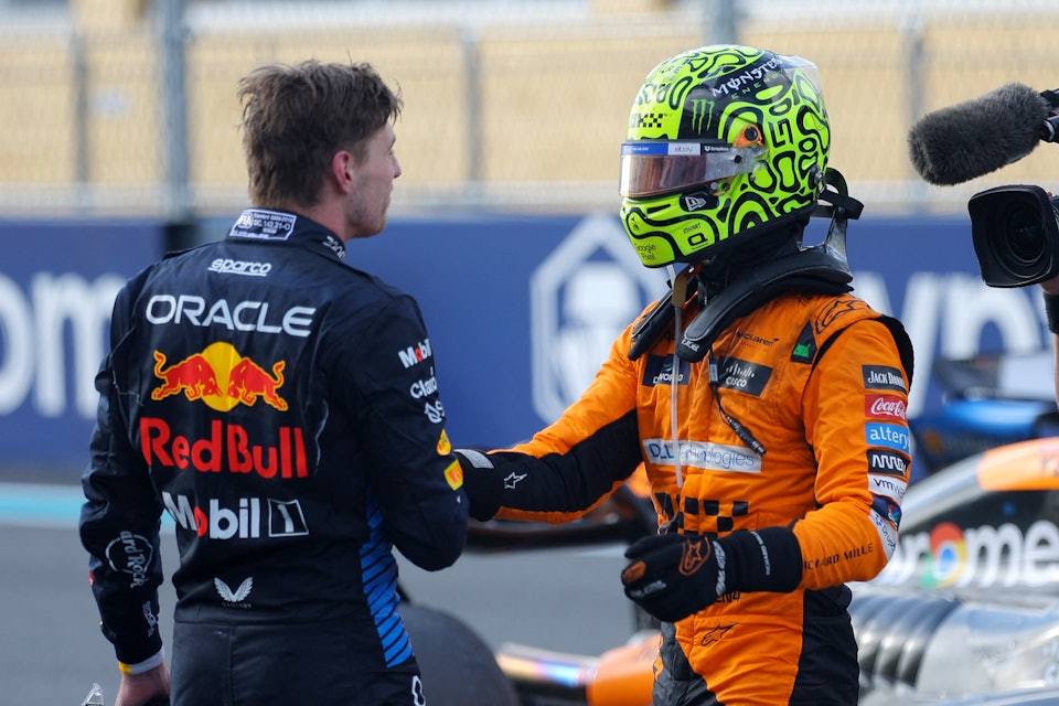 雷诺车队绝杀红牛车队，诺里斯状态火热