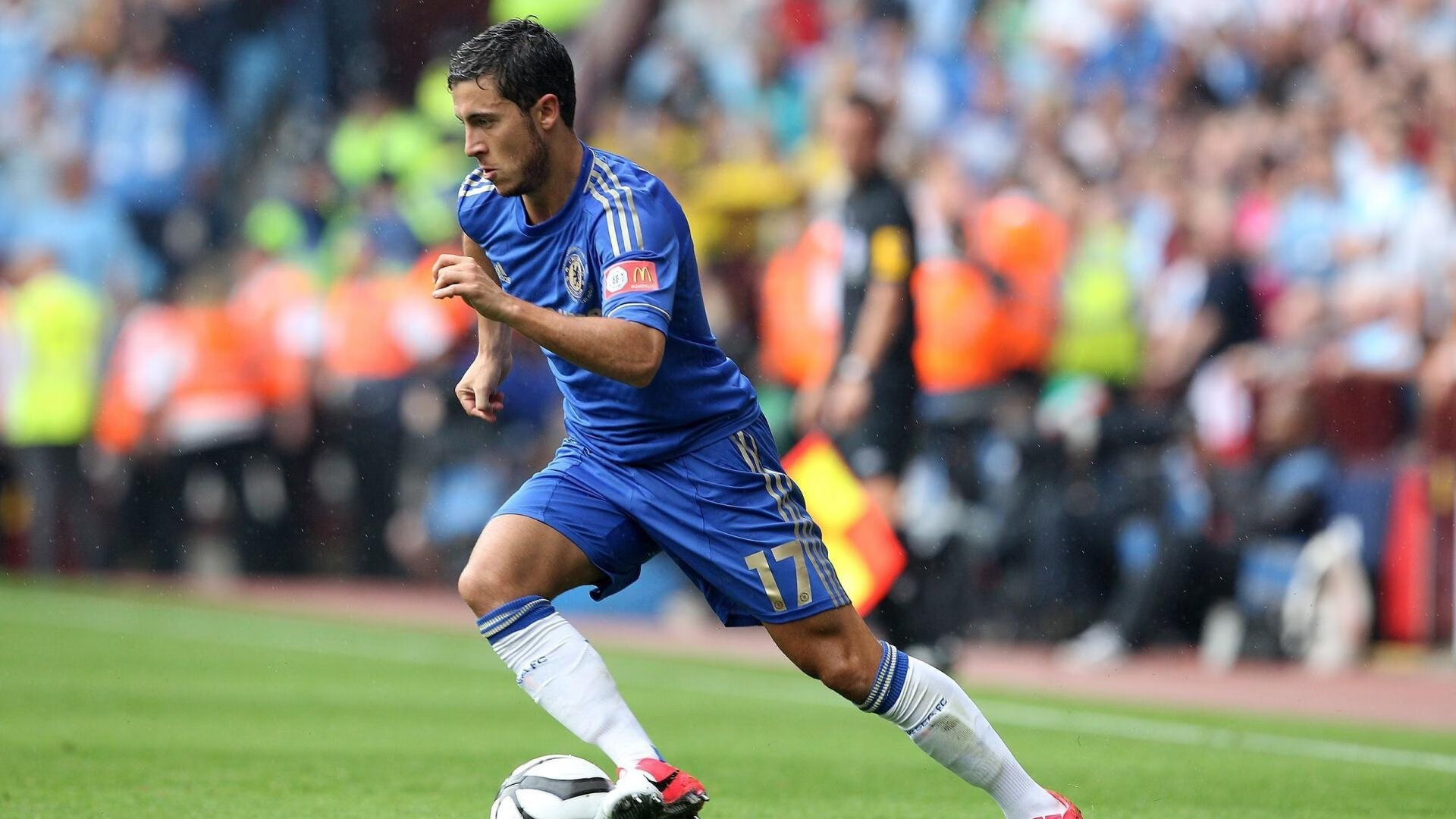 欧冠淘汰赛之夜，C罗对手完全无解